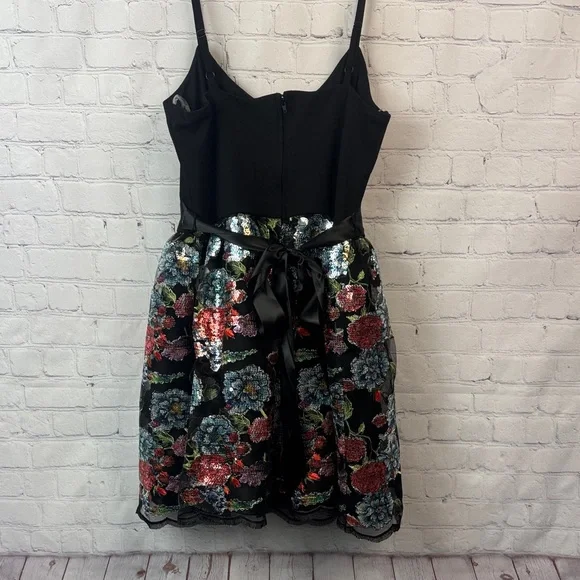 Teeze Me Black Floral Sequin Mini Dress Juniors Size 13/14 - Picture 8 of 8